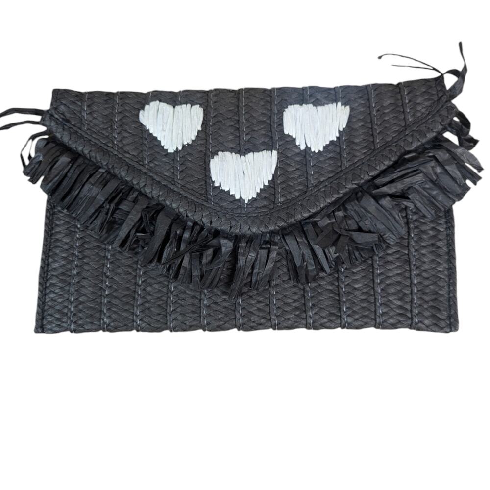 Beyond The Beach Bags Be Mine Straw Clutch Black/White l